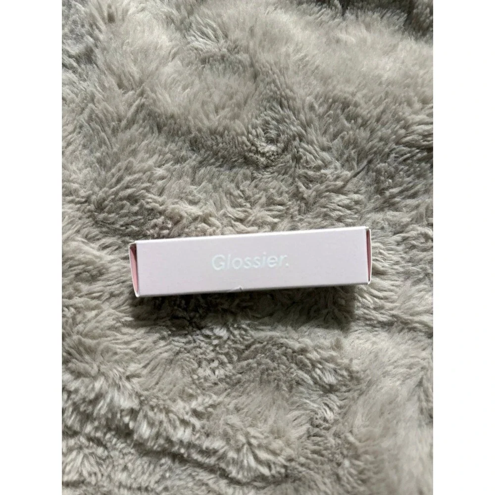 Glossier soft touch lip cream. Tempo